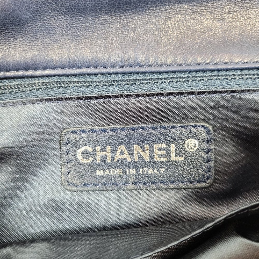 Chanel Python Flap Bag Crochet Stitch Navy Blue - Picture 14 of 14